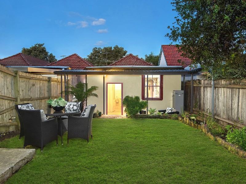 22 Windsor Road, Dulwich Hill NSW 2203