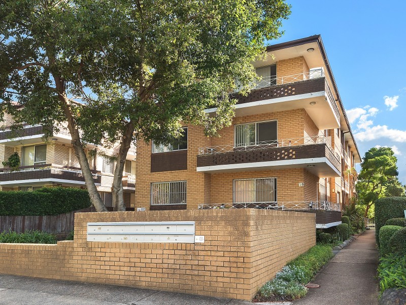 8/18 Chandos Street, Ashfield NSW 2131