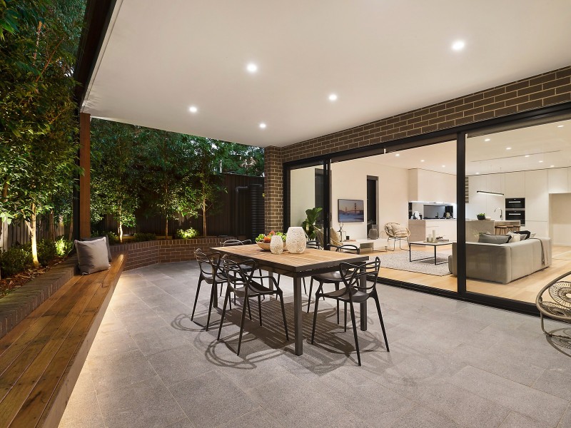 2 Coneill Place, Forest Lodge NSW 2037