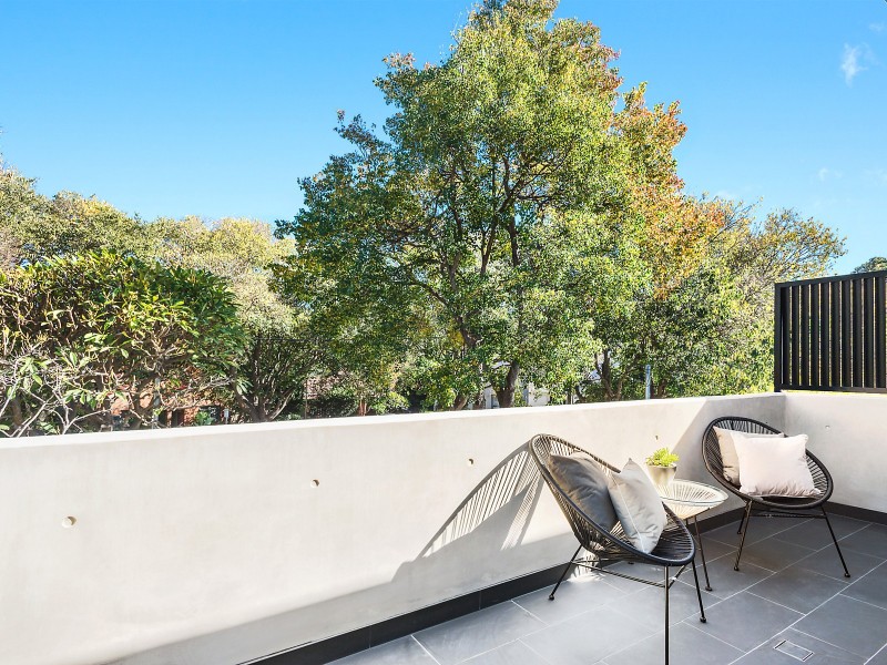 2 Coneill Place, Forest Lodge NSW 2037