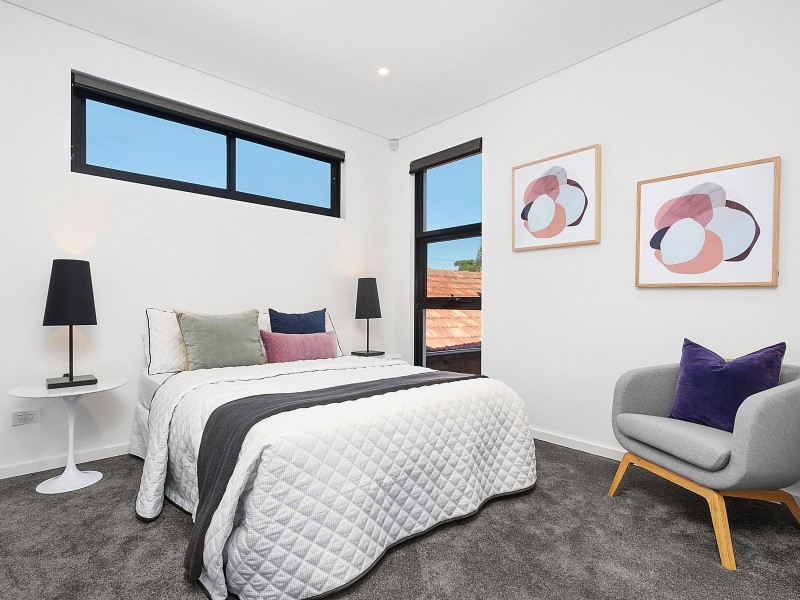 2 Coneill Place, Forest Lodge NSW 2037