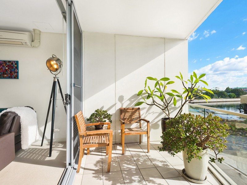 4/84 Wentworth Park Road, Glebe NSW 2037