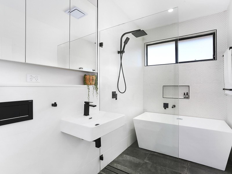 2D Narani Crescent, Earlwood NSW 2206