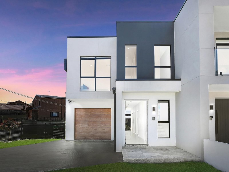 2D Narani Crescent, Earlwood NSW 2206