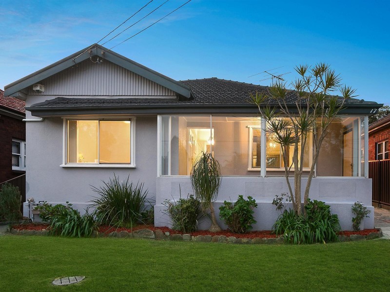 17 Forrest Avenue, Earlwood NSW 2206