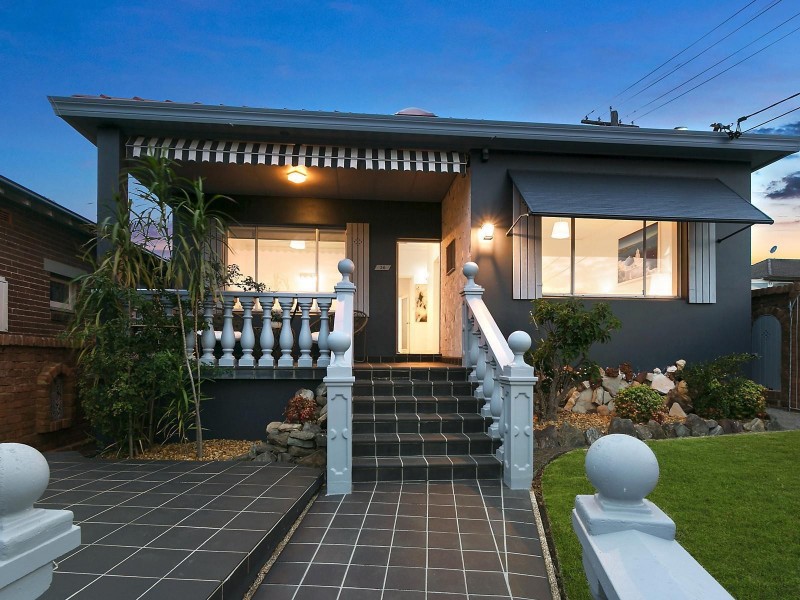 36 Farleigh Street, Ashfield NSW 2131