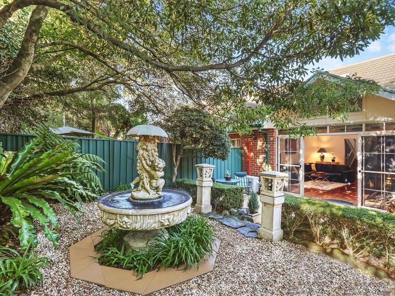 2/9 Highcliff Road, Earlwood NSW 2206