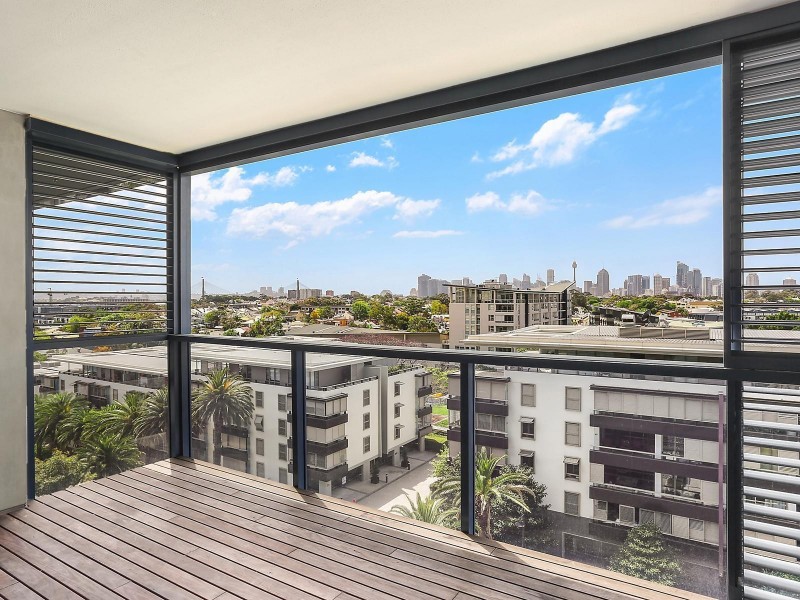 806/1 Sterling Circuit, Camperdown NSW 2050