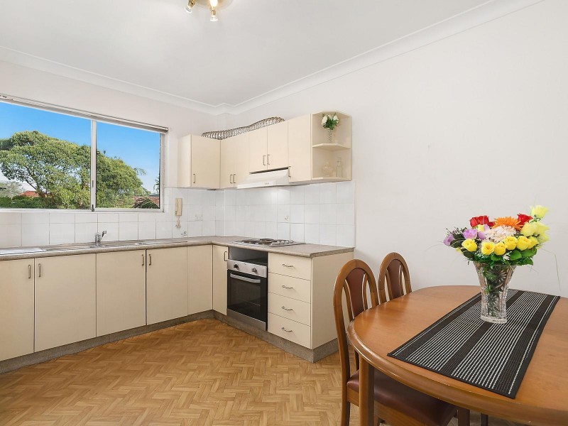 2/3 Woodcourt Street, Marrickville NSW 2204