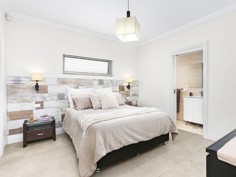 14 Arinya Street, Kingsgrove NSW 2208