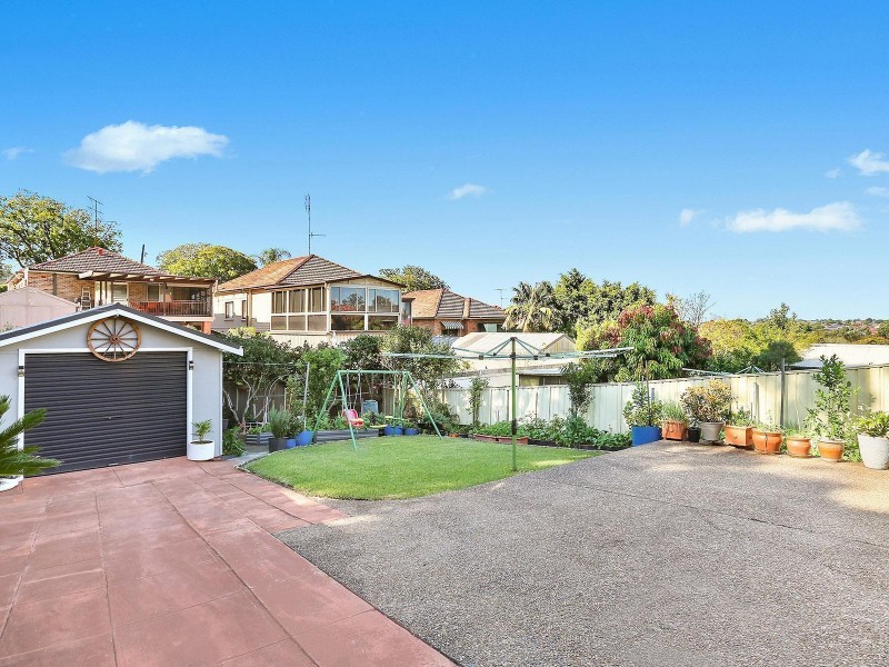 14 Arinya Street, Kingsgrove NSW 2208