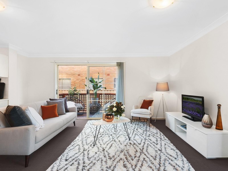4/3 Fore Street, Canterbury NSW 2193