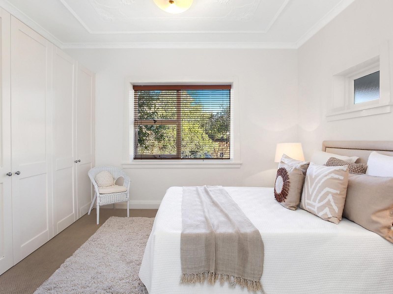 10 Glenore Road, Canterbury NSW 2193