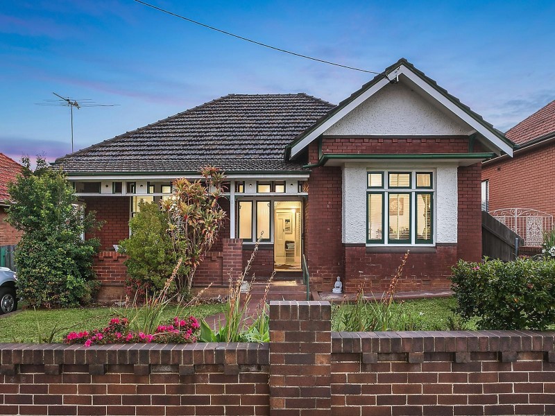 8 Deakin Avenue, Haberfield NSW 2045