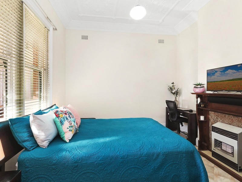 8 Deakin Avenue, Haberfield NSW 2045