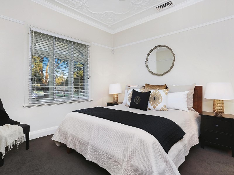 8 Vera Avenue, Earlwood NSW 2206