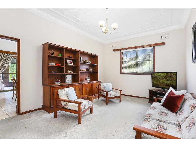 39 Earlwood Avenue, Earlwood NSW 2206