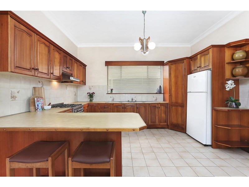 39 Earlwood Avenue, Earlwood NSW 2206