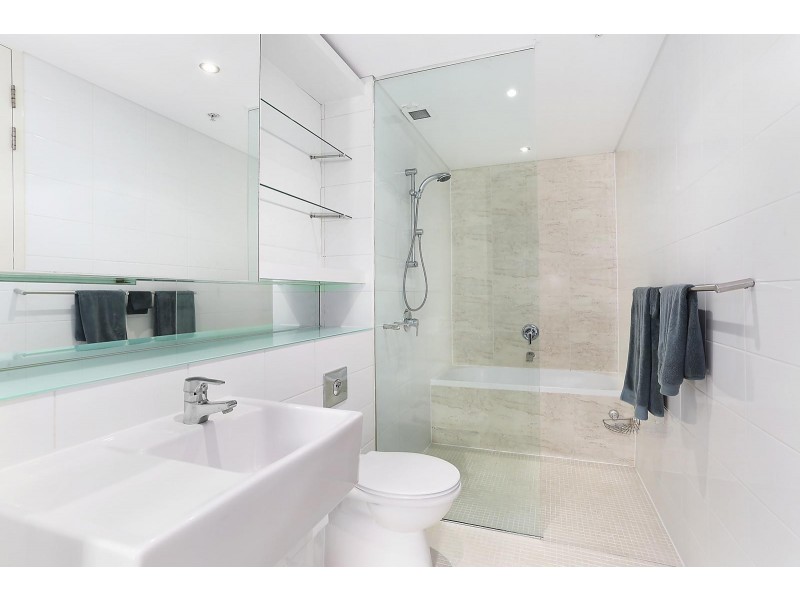 601/7 Sterling Circuit, Camperdown NSW 2050