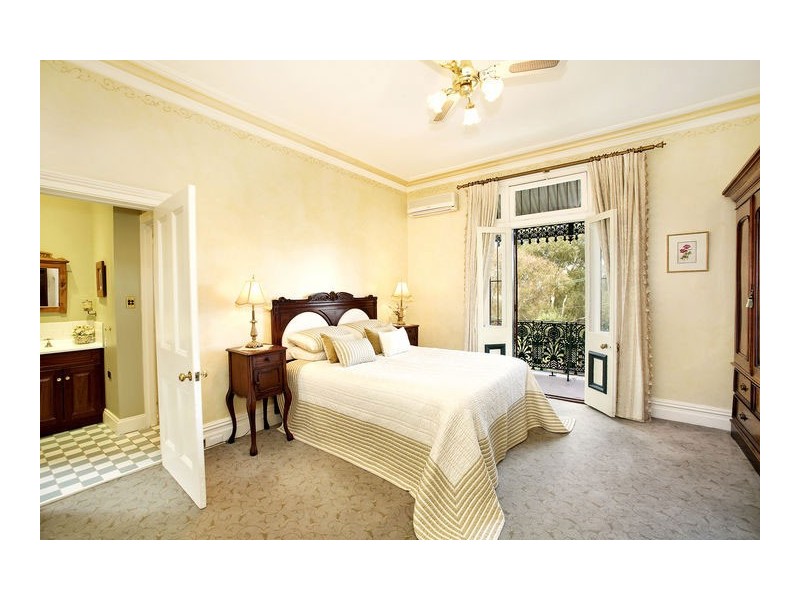 4 Railway Street, Petersham NSW 2049