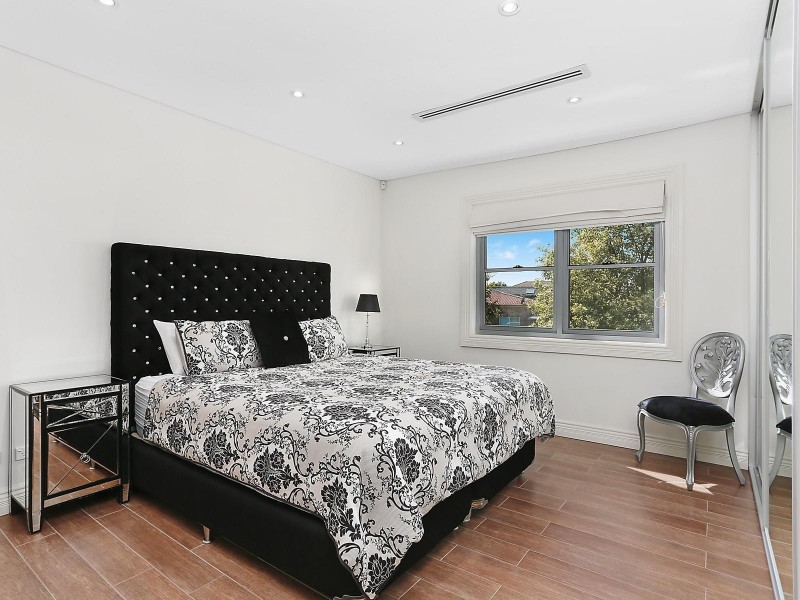 1 Wavell Parade, Earlwood NSW 2206