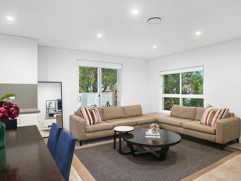 15 Collingwood Avenue, Earlwood NSW 2206