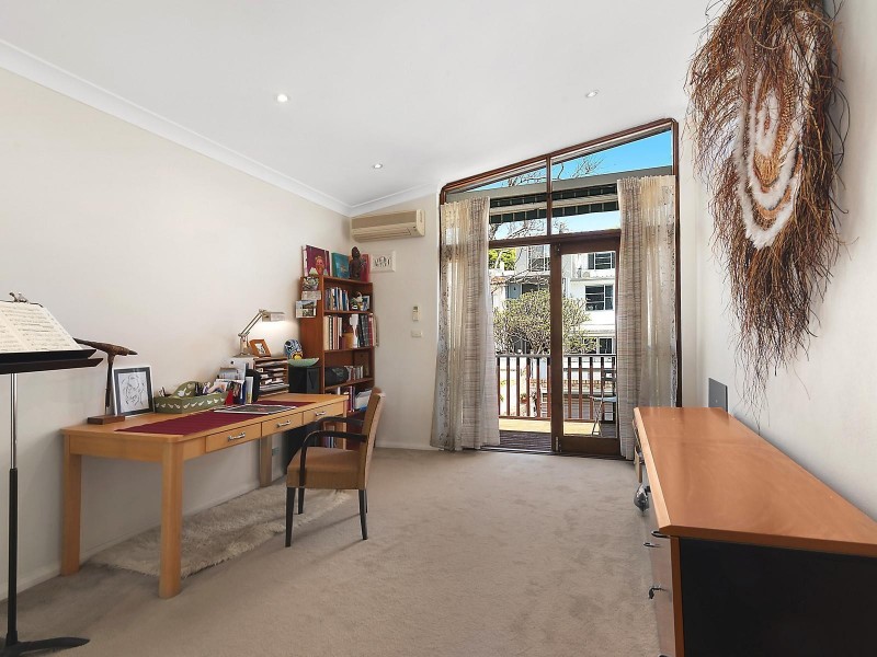 16 Colbourne Avenue, Glebe NSW 2037