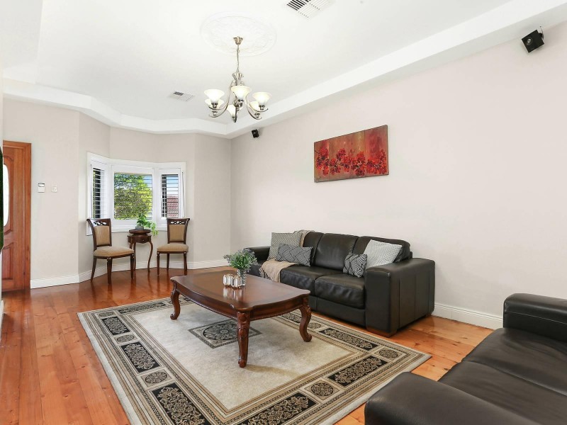 30 Hood Avenue, Earlwood NSW 2206