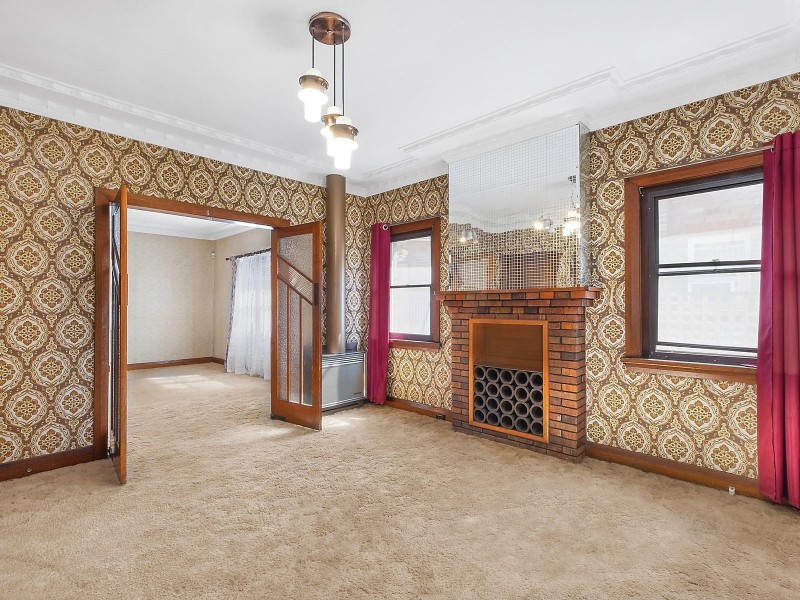 31 Lawn Avenue, Clemton Park NSW 2206