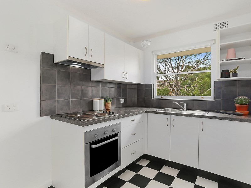 33/76 Garnet Street, Hurlstone Park NSW 2193