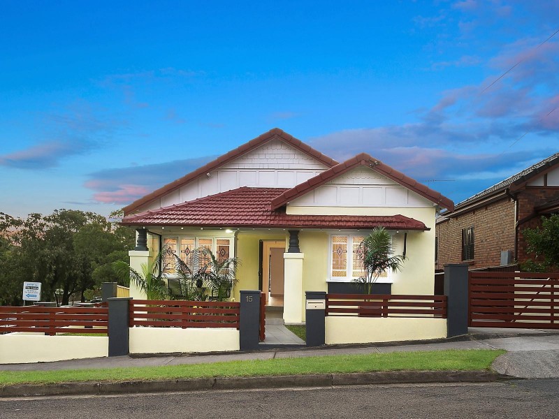 15 St James Avenue, Earlwood NSW 2206