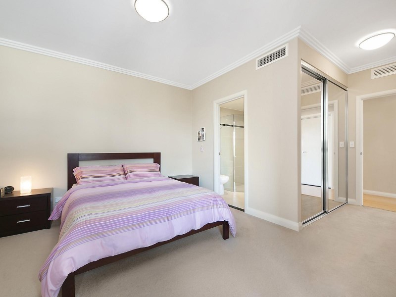 40/5 Bay Drive, Meadowbank NSW 2114