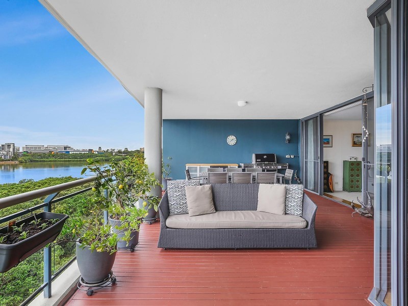 31/29 Bennelong Parkway, Wentworth Point NSW 2127