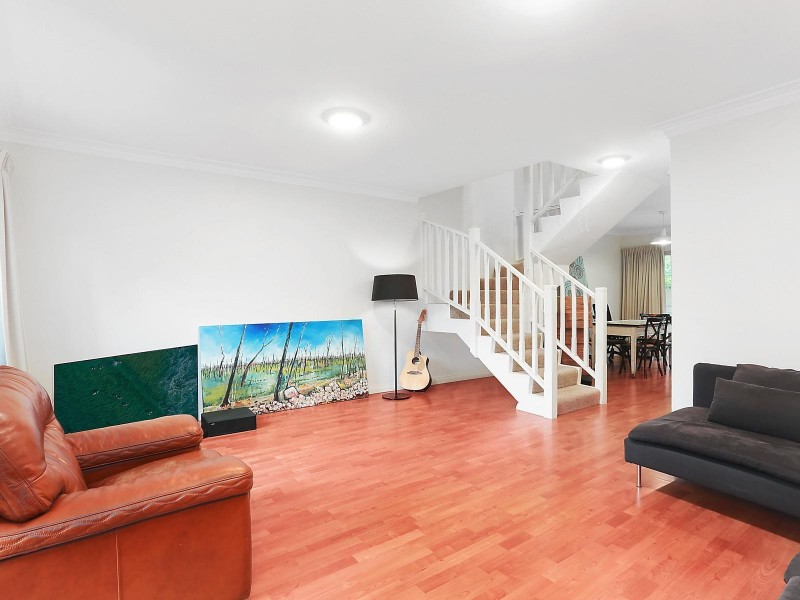 11/213 Wigram Road, Forest Lodge NSW 2037