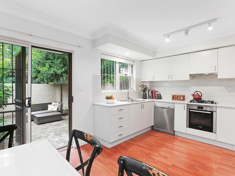 11/213 Wigram Road, Forest Lodge NSW 2037