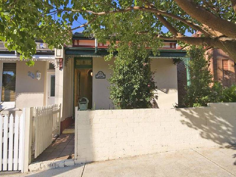 215 Corunna Road, Stanmore NSW 2048