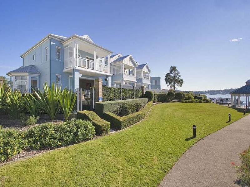 13 Rosemeadow Drive, Cabarita NSW 2137