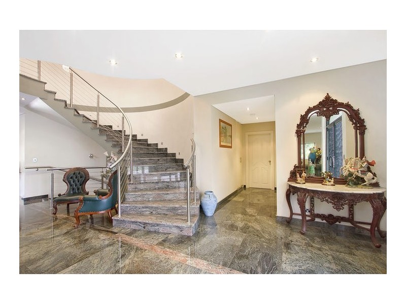 16 Michael Avenue, Belfield NSW 2191