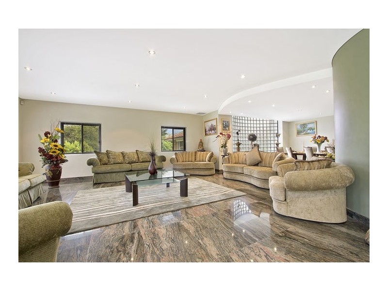 16 Michael Avenue, Belfield NSW 2191