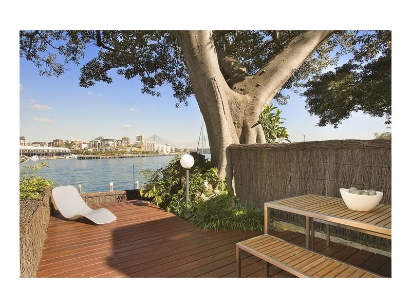 8 William Street, Balmain East NSW 2041