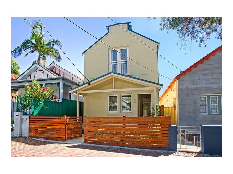 32 Gordon Square, Marrickville NSW 2204