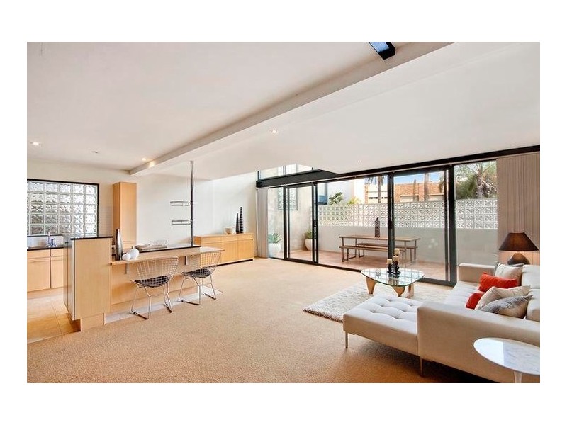 13/2 Cardigan Lane, Camperdown NSW 2050