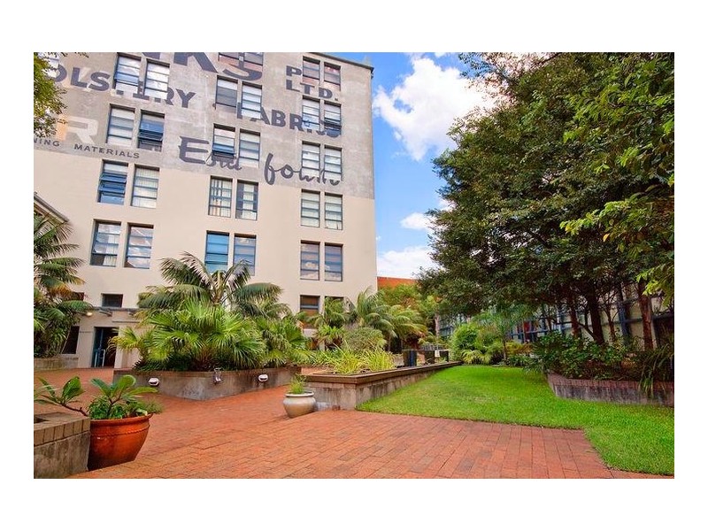 13/2 Cardigan Lane, Camperdown NSW 2050