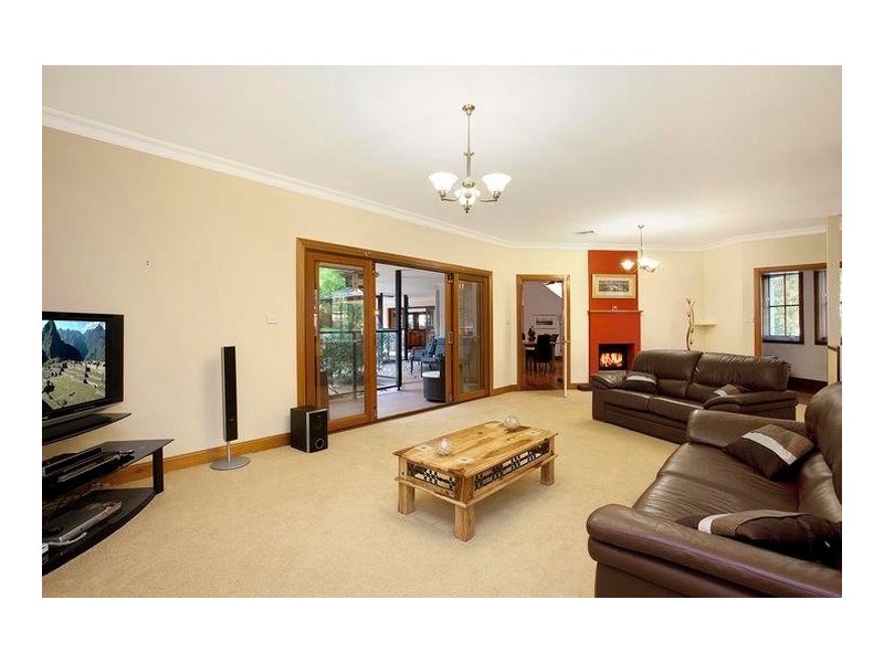 6 Ferncliffe Road, Glenhaven NSW 2156