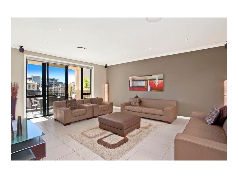 92  Linden Way, Bella Vista NSW 2153