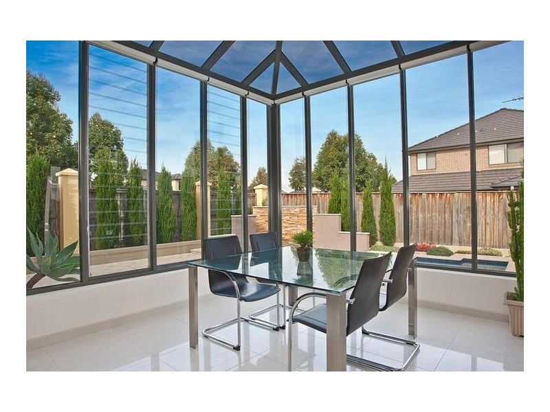 16 Pipersbrook Crescent, Bella Vista NSW 2153