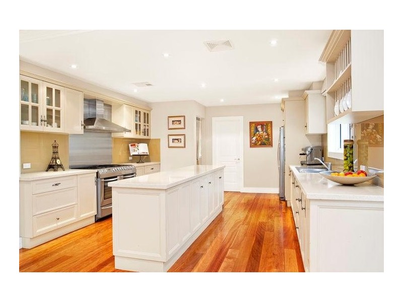 17 Hoop Pine Place, West Pennant Hills NSW 2125