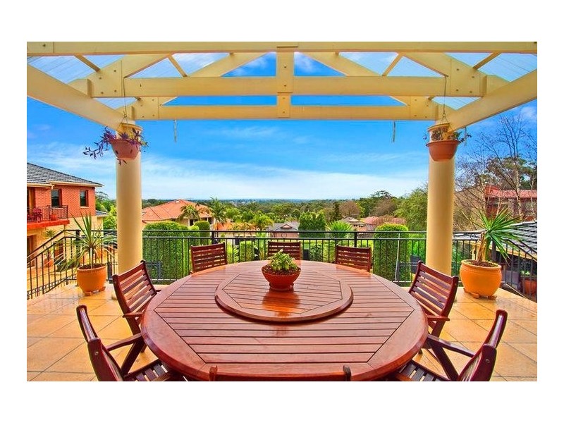 18 Bredon Avenue, West Pennant Hills NSW 2125