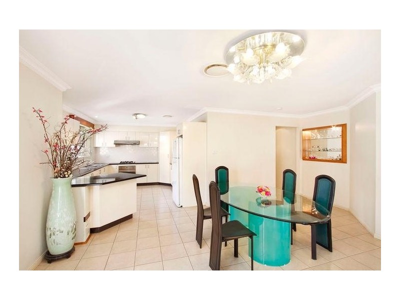 5 Townsend Circuit, Beaumont Hills NSW 2155