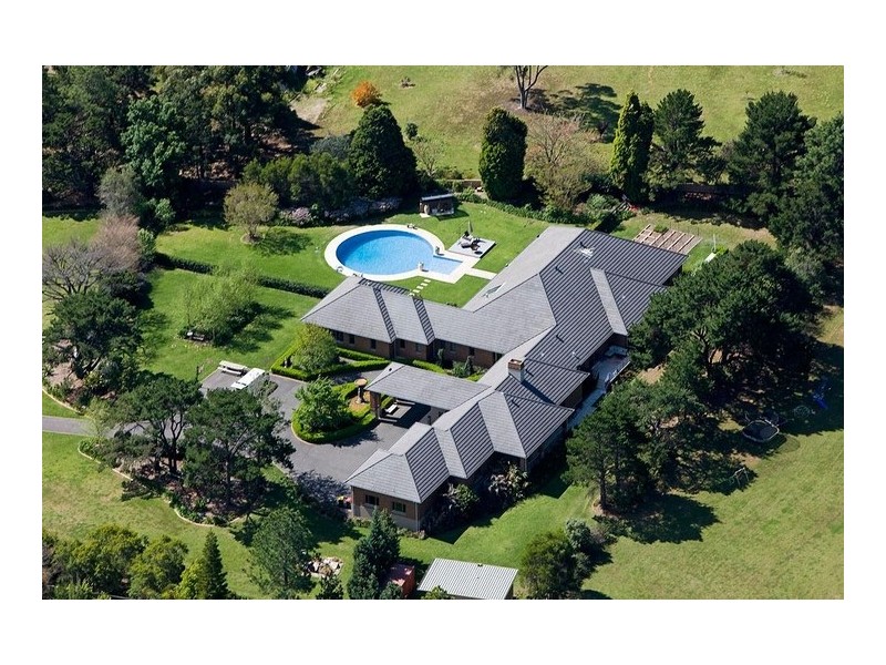 8 Emperor Place, Kenthurst NSW 2156 the real estate agency Withdrawn